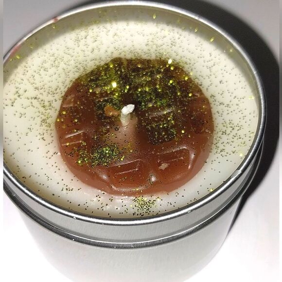 Hand crafted limited edition chocolate covered kisses candle - Picture 7 of 7